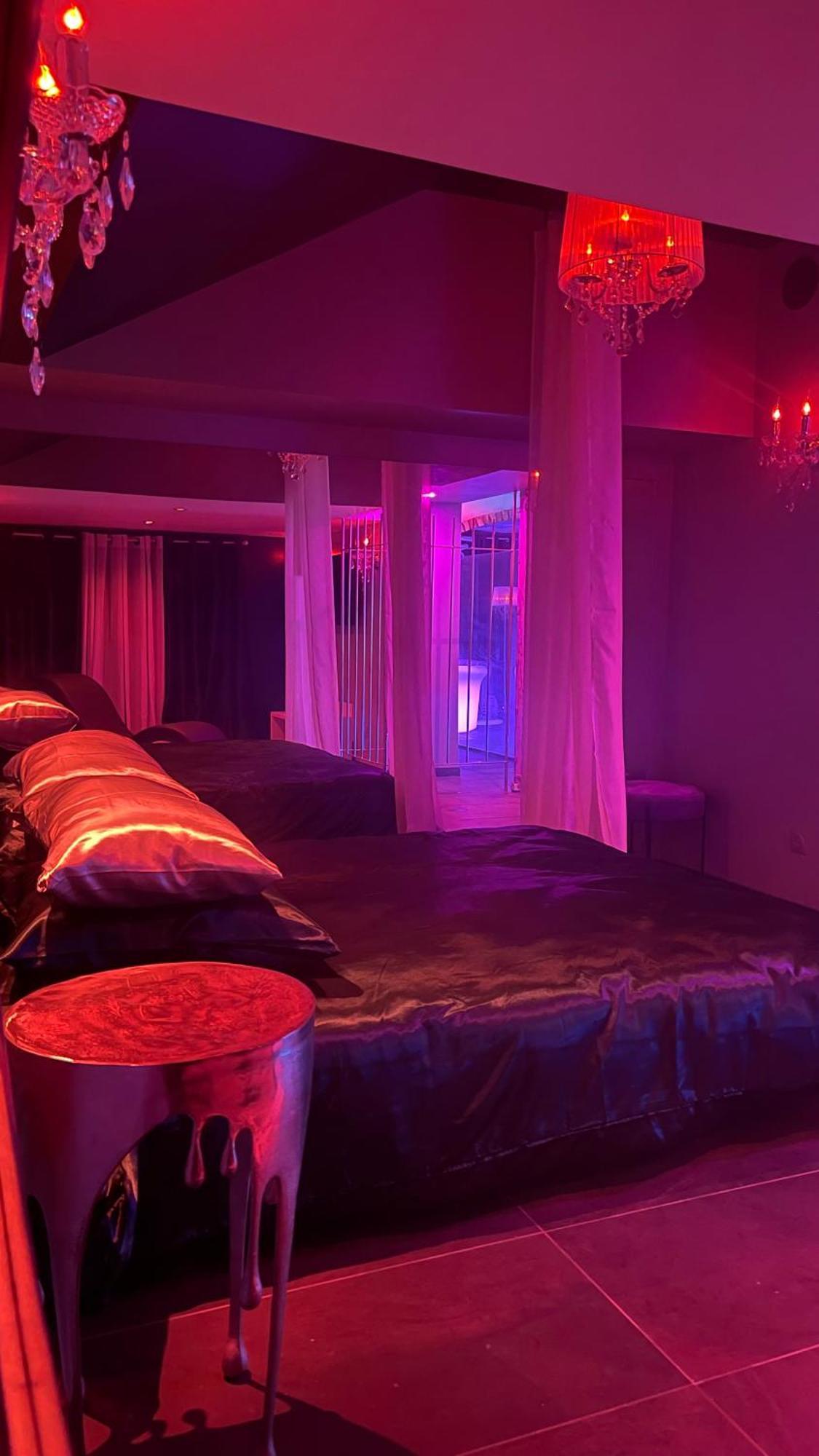 La Terrasse Des Spas - Restaurant - Institut Massage アーズブルック エクステリア 写真