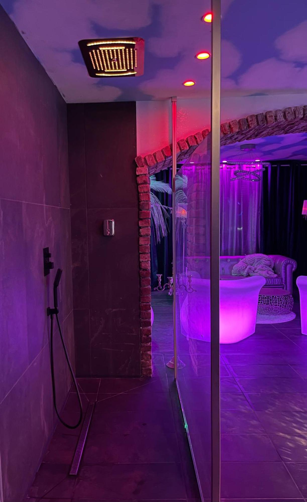 La Terrasse Des Spas - Restaurant - Institut Massage アーズブルック エクステリア 写真