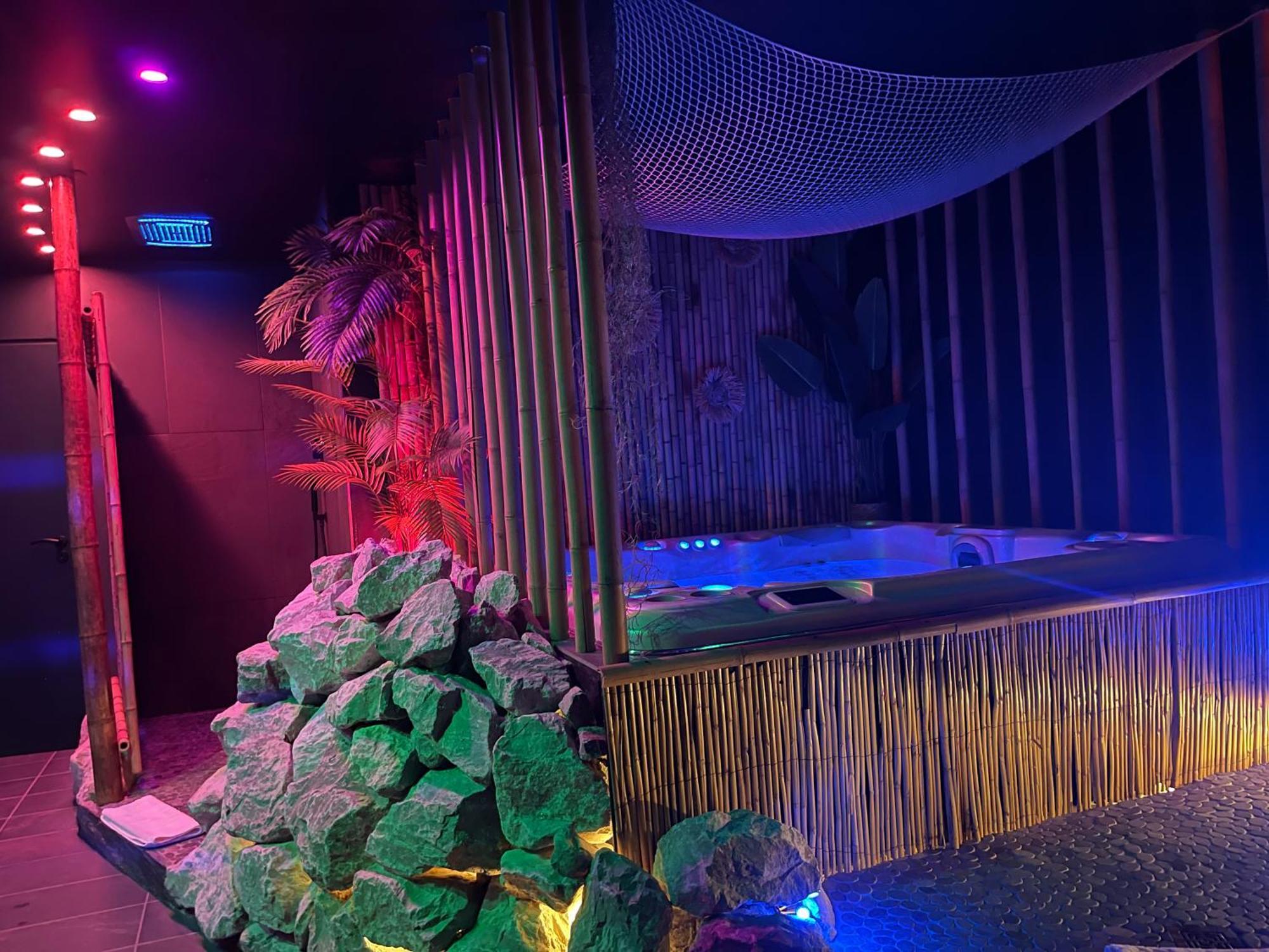 La Terrasse Des Spas - Restaurant - Institut Massage アーズブルック エクステリア 写真